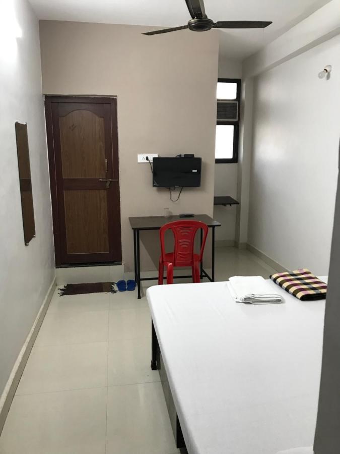 Prestige Guest House&Hostel Bilāspur Extérieur photo
