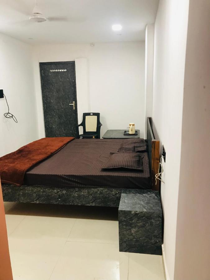 Prestige Guest House&Hostel Bilāspur Extérieur photo